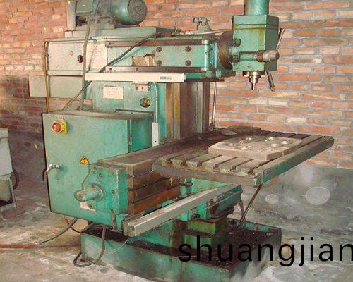 機牀(chuang)設(she)備(bei)迴收